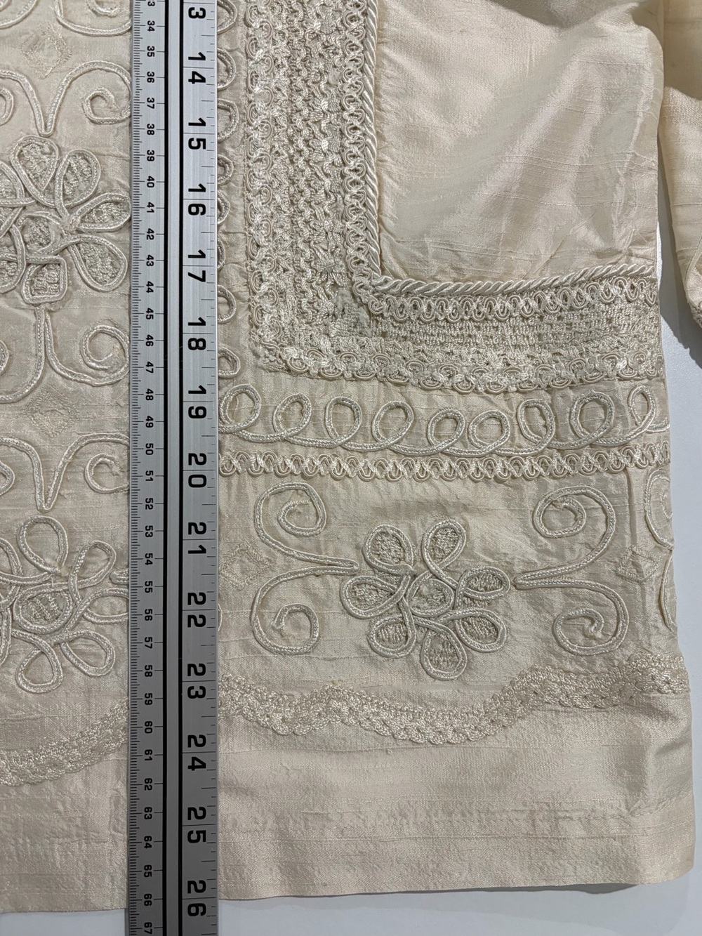 100% Silk Classic Embroidered Button-Front Cream Blouse (L) - Picture 11 of 14